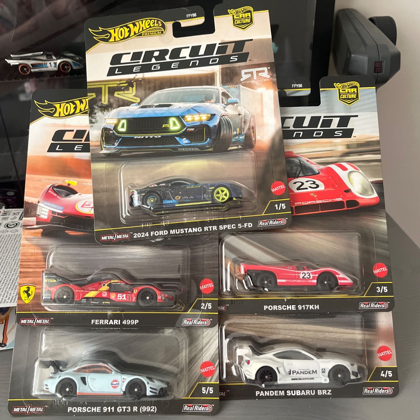 Hot Wheels Circuit Legends Set