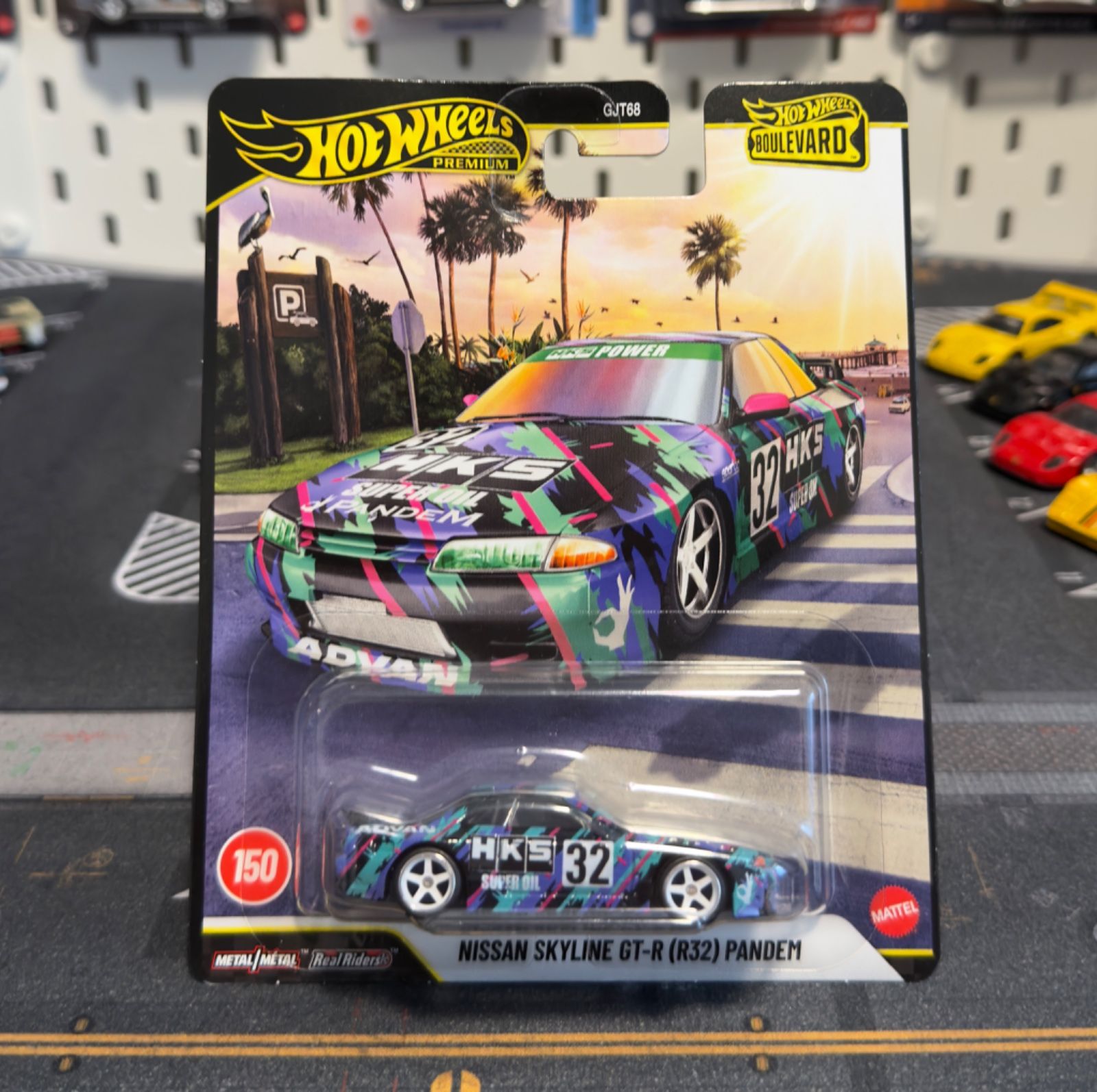 Hot Wheels HKS Skyline GT-R R32