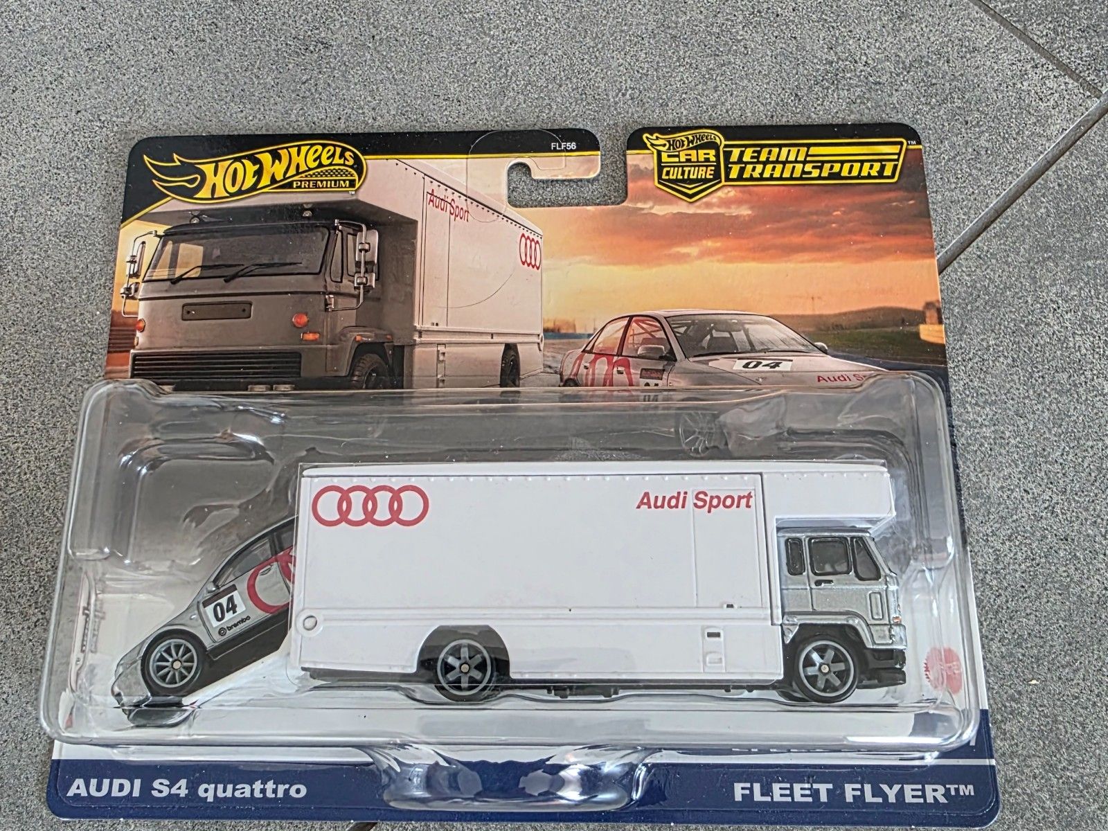 Hot Wheels Premium Car Culture Team Transport Audi S4 Quattro & Fleet Flyer