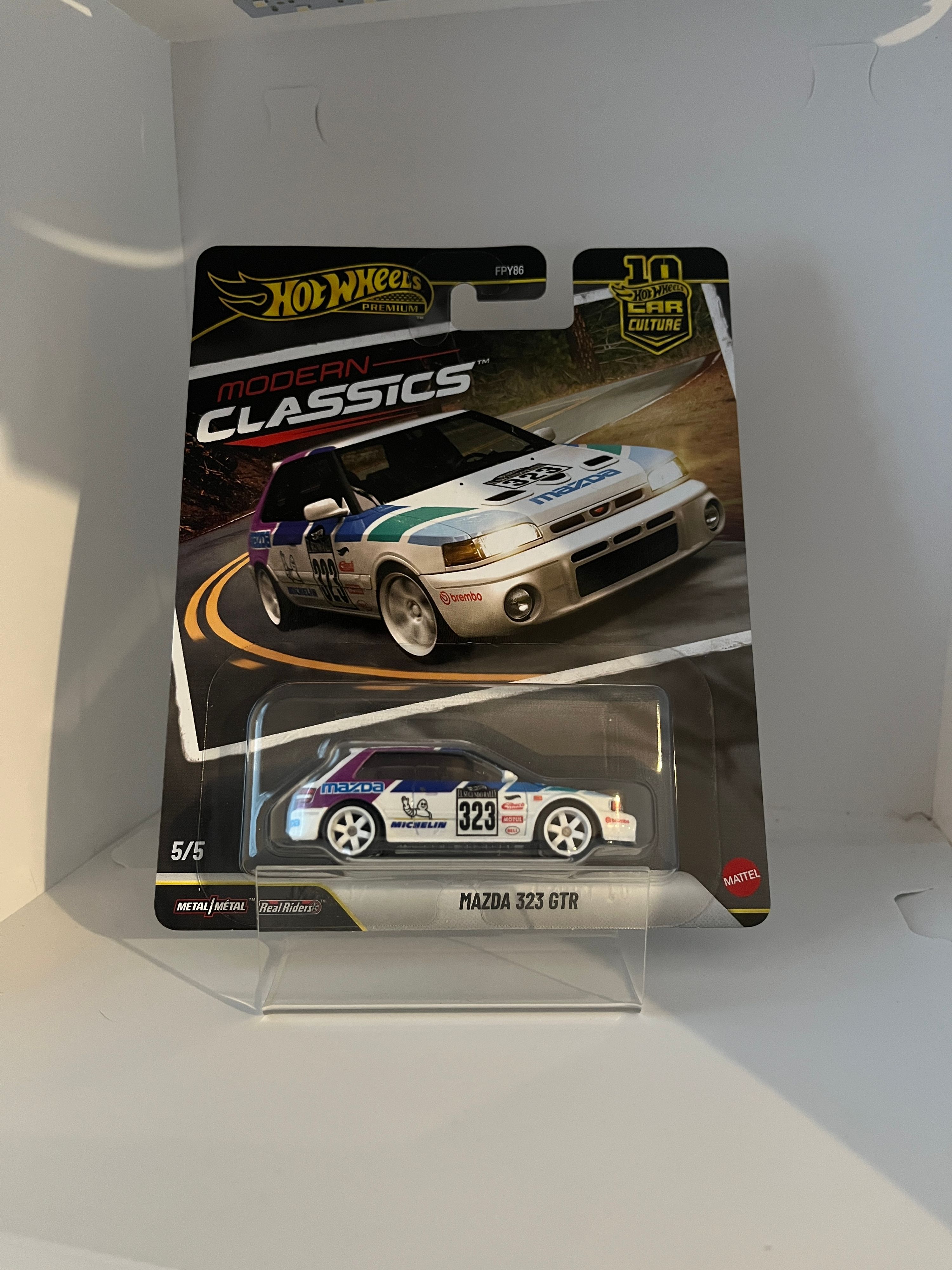 Hot Wheels Mazda 323 GTR Modern Classics