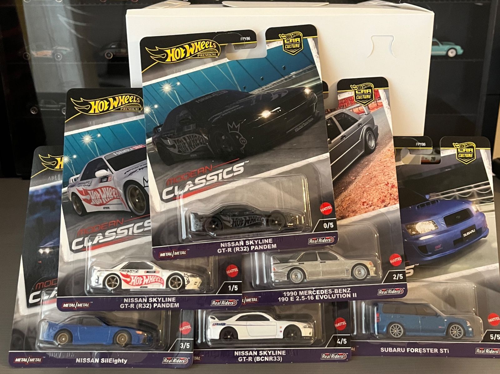Hot Wheels Modern Classics Set inkl. R32 Chase