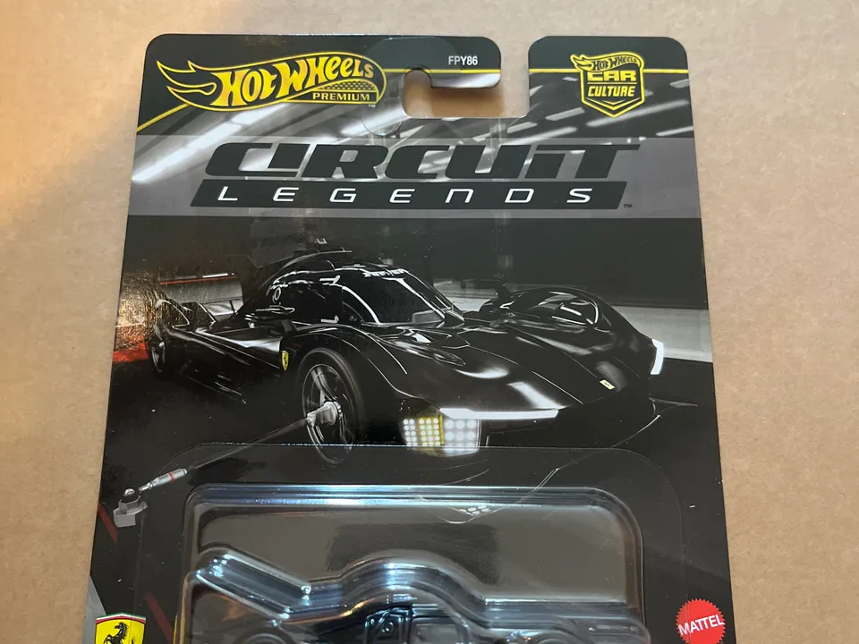 Hot Wheels Premium Ferrari 499P Circuit Legends Chase