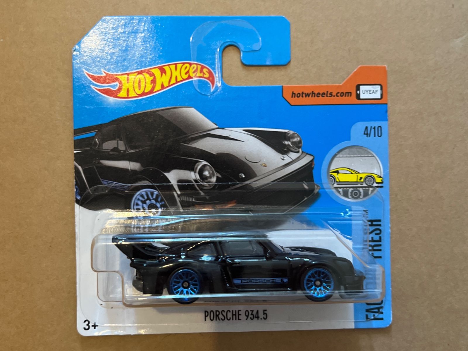 Porsche 934.5 (Black with Blue Wheels)
